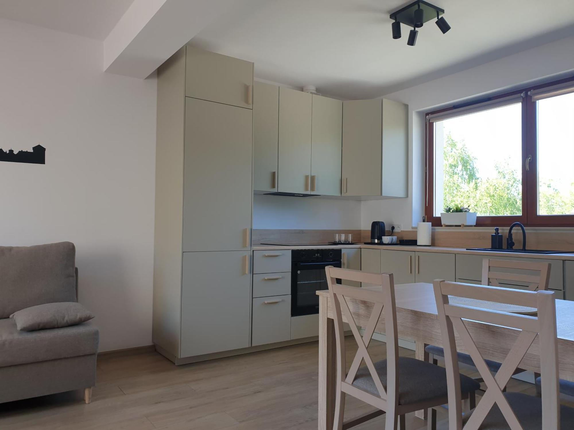 Near The Airport- Apartments Краків Екстер'єр фото